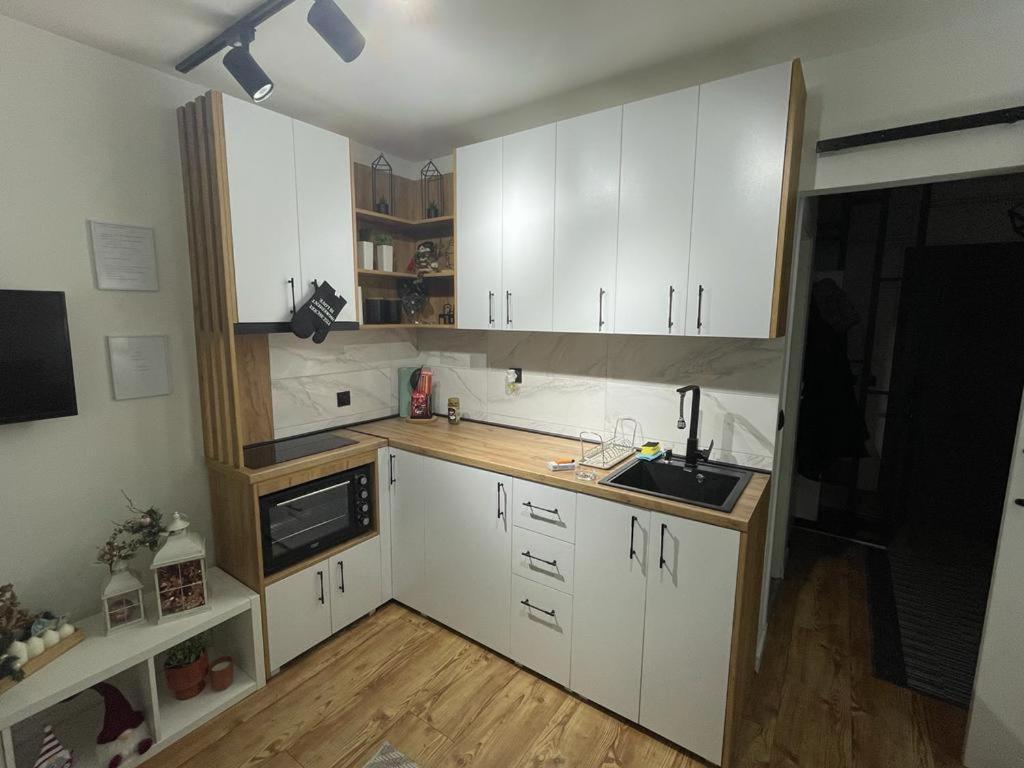 Apartman Element Krusevac Bagian luar foto