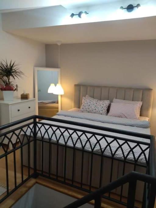 Apartman Element Krusevac Bagian luar foto